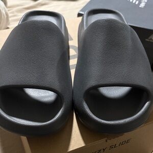 Yeezy Slide Sandals in slate grey